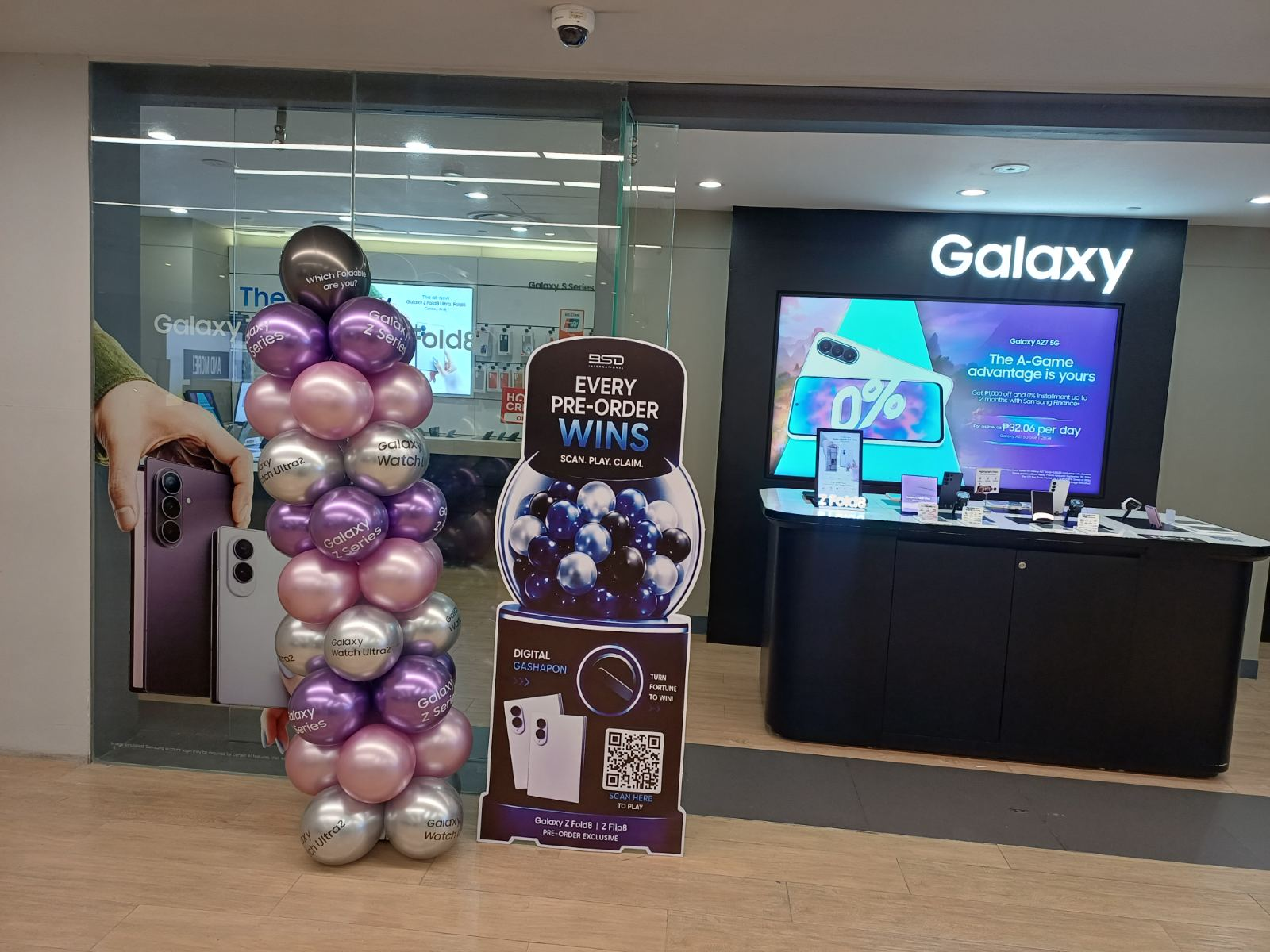Samsung concept store standee installation 08