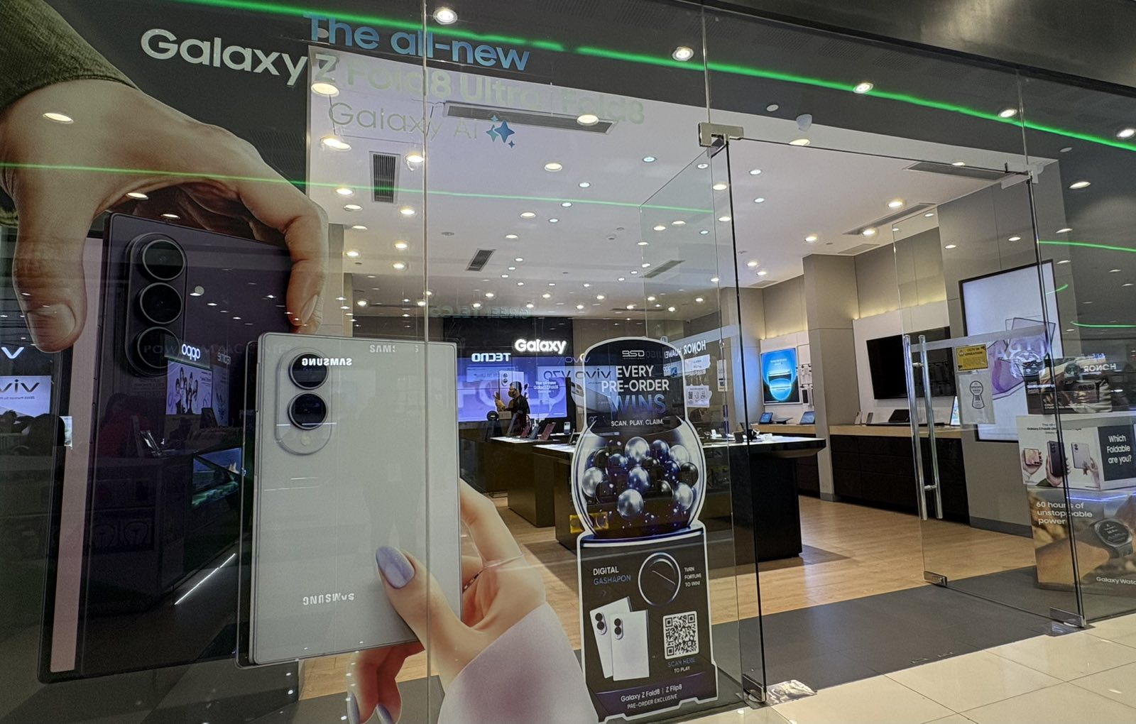 Samsung concept store standee installation 19